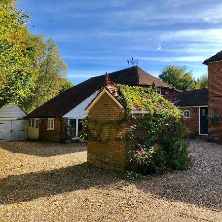 Вилла The Pigeon Loft Hurst Green  Экстерьер фото