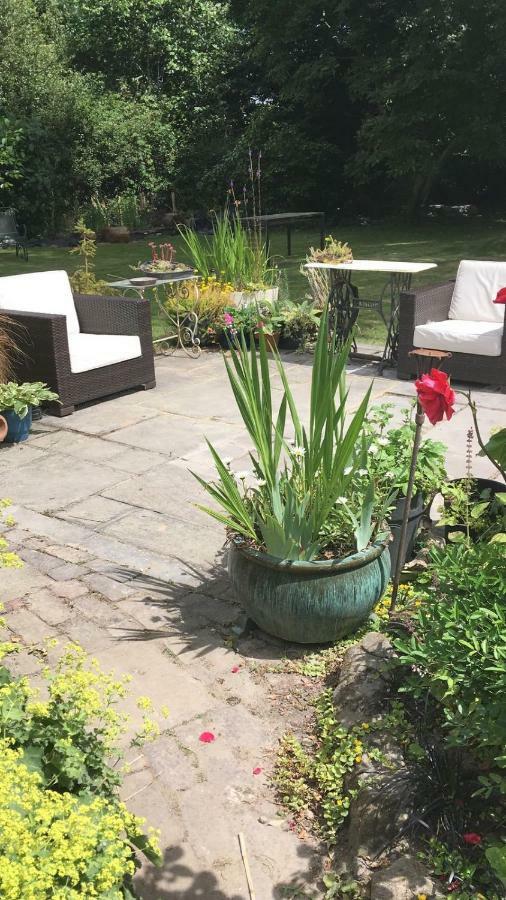 Вилла The Pigeon Loft Hurst Green  Экстерьер фото